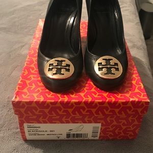 Black/Gold Sophie Wedge- Mestico Leather